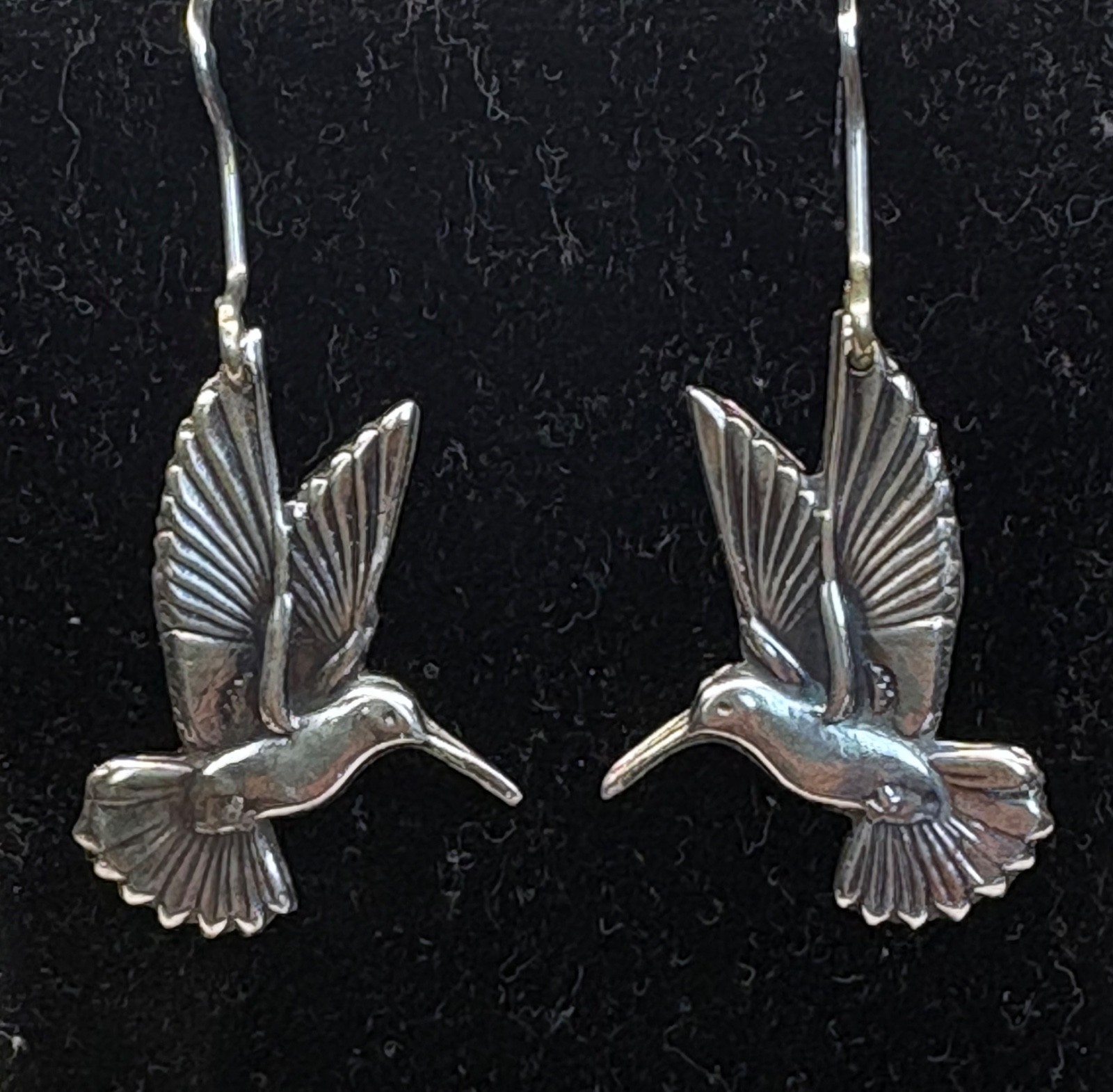 HAMMING BIRD Earrings . Handmade 999. Fine Pure Silver