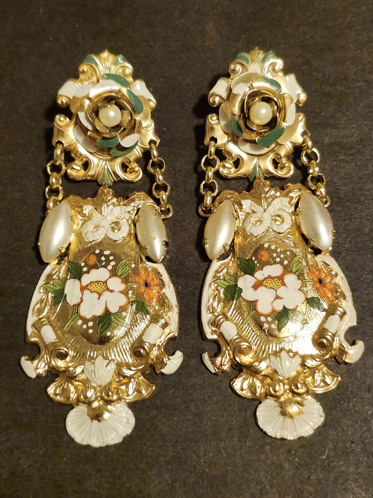 Vintage Zoe Coste Made In France Gold Tone Floral Motif Dangle Earrings