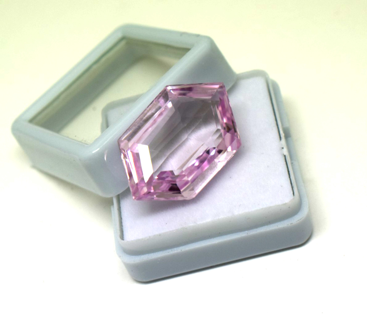 24.90 Ct Approx. Natural Light Pink Sapphire Hexagon Cut Pendant Making Gemstone