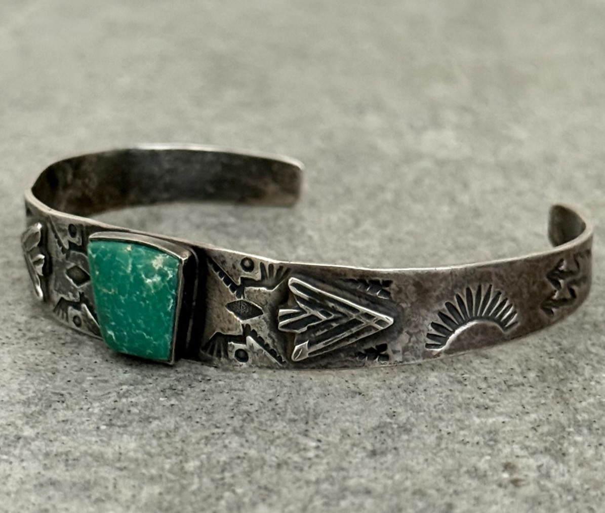 Vintage FRED HARVEY era 40’s Navajo ARROW HEAD Turquoise Silver Bracelet 7.25 in