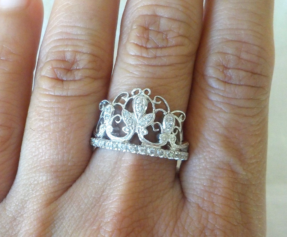 Ornate 14K White Gold Crown Cluster Diamond Ring – 4.76 gms, Sz 7.25, 0.18 ctw
