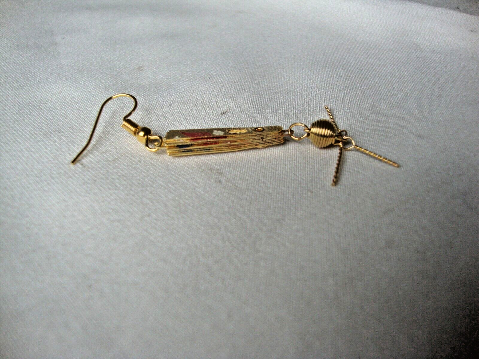 Vtg Charming Classic Chinese Phoenix & Crane Enamel Etched Folding Fan Earring