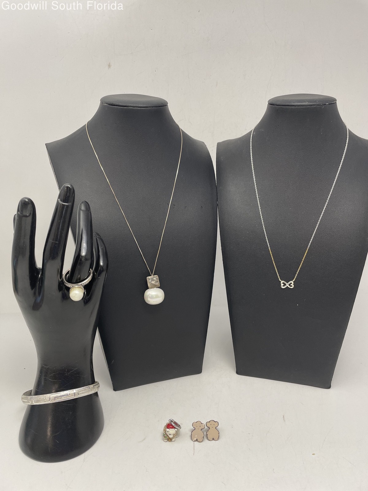 Silver Stamped/Unstamped Chain-Pendant-Bracelet-Earrings-Ring (6 Pcs) 30.4gr