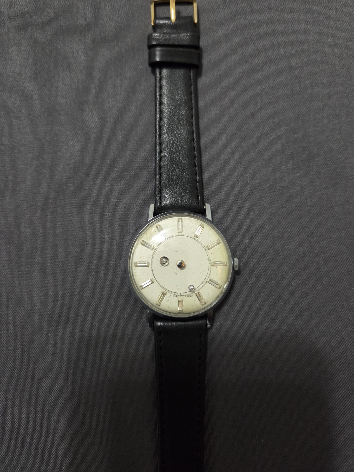 Rare 1960s Louvic De Luxe Mystery Dial 17 Jewels Swiss Mechanical Watch RUNNING
