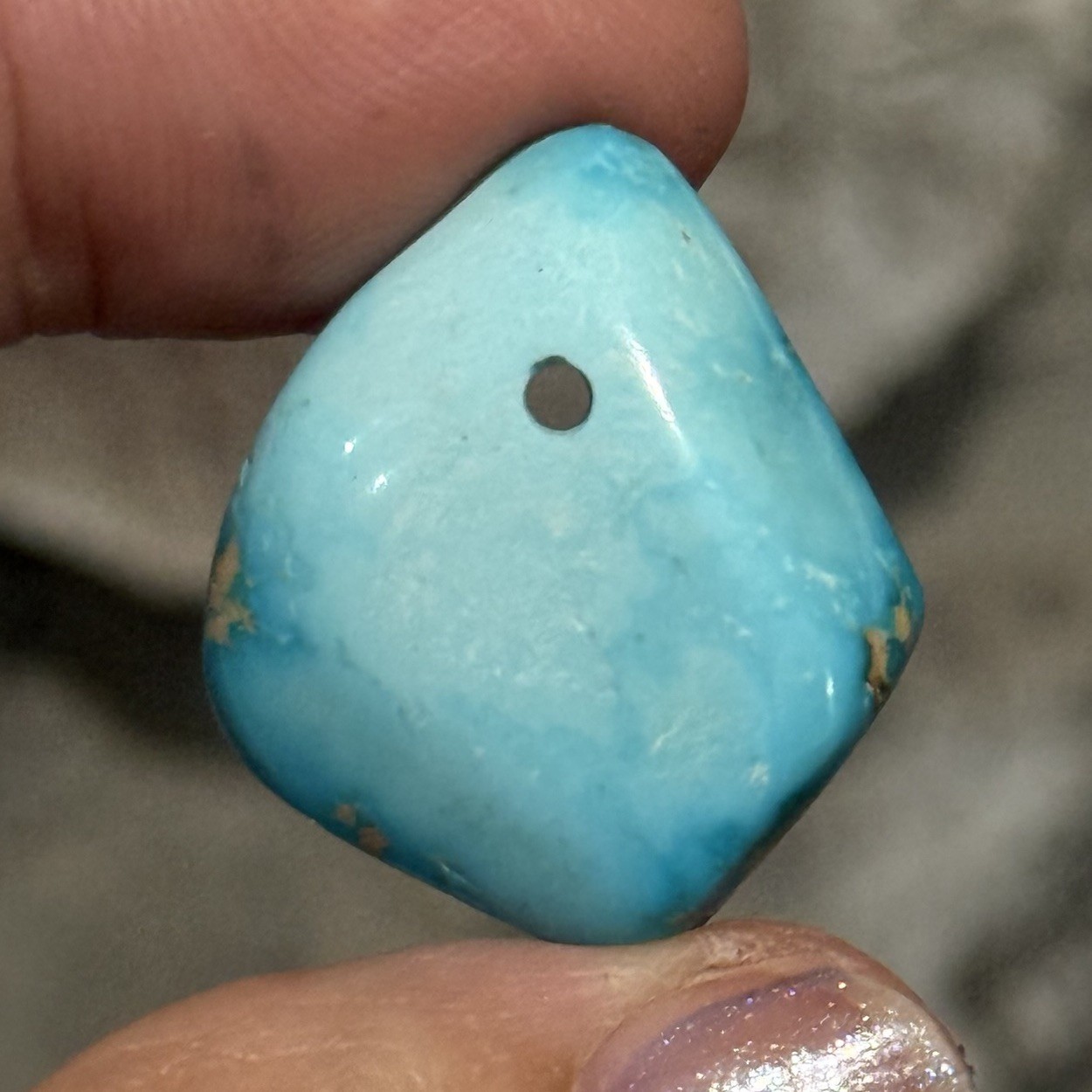 35.6ct 26.7×23.2x10mm Light Blue Hubei Turquoise Drilled Stone Pendant Old Stock