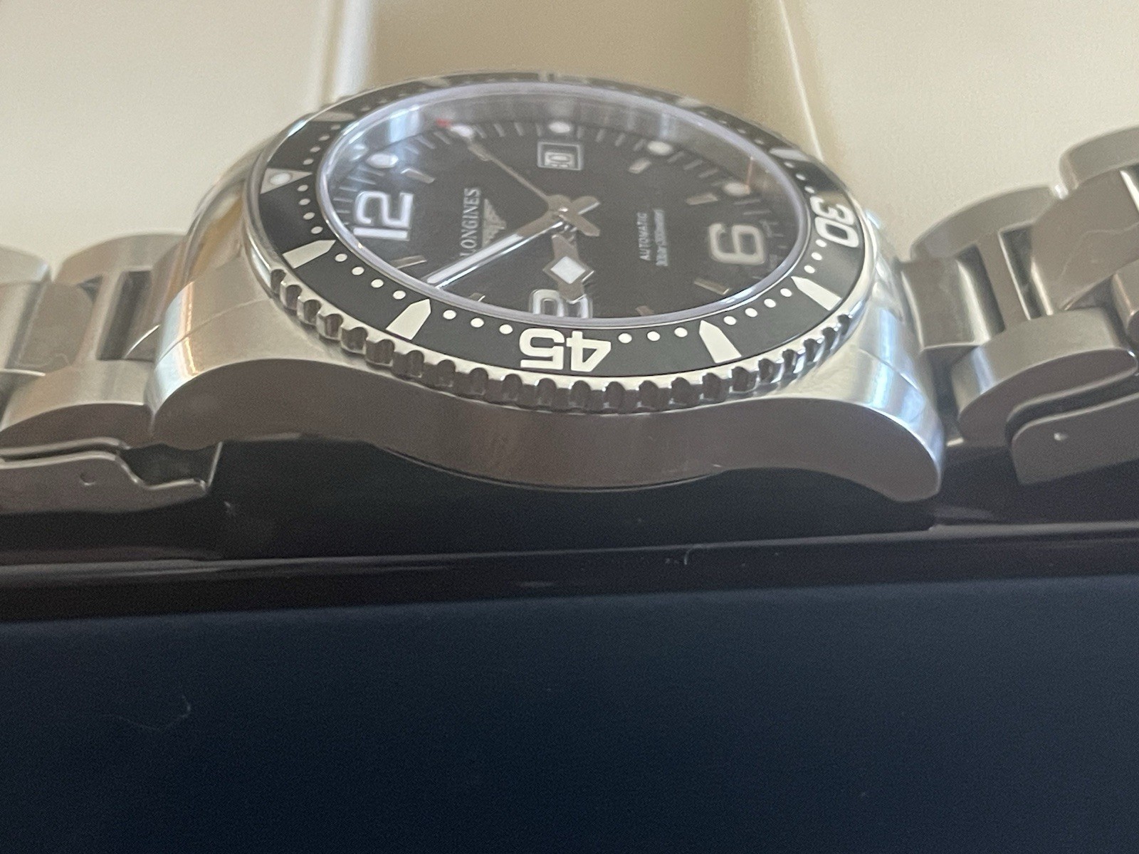 Longines HydroConquest 44mm Auto Men’s Black Watch No Reserve Extra Rubber Strap