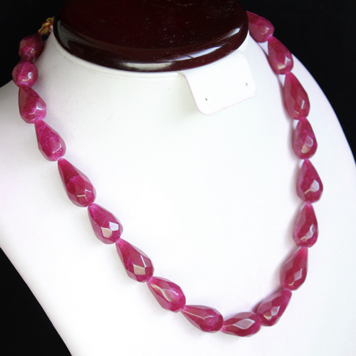 GORGEOUS 410.00 CTS NATURAL FACETED PEAR ENHANCED RUBY BEADS NECKLACE STRAND