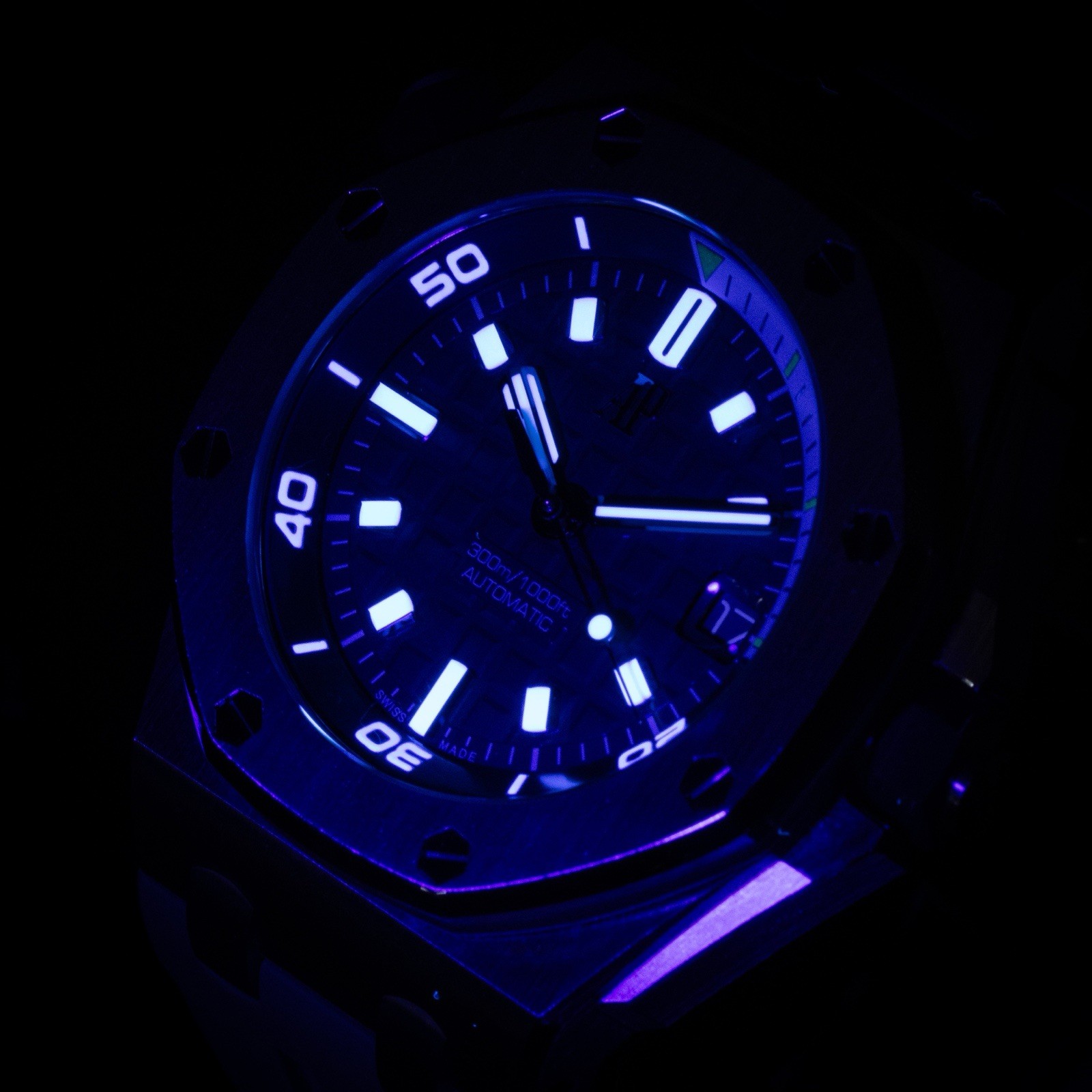 AUDEMARS PIGUET Royal Oak Offshore Diver “Grey” 15720ST.OO.A009CA.01 | Full Set