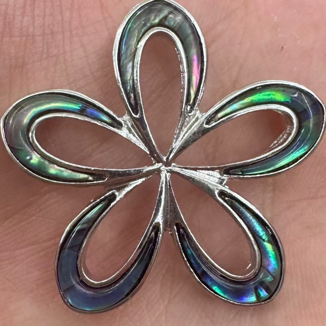Abalone Shell Hollow Flower Pendant Beaded 35x3mm