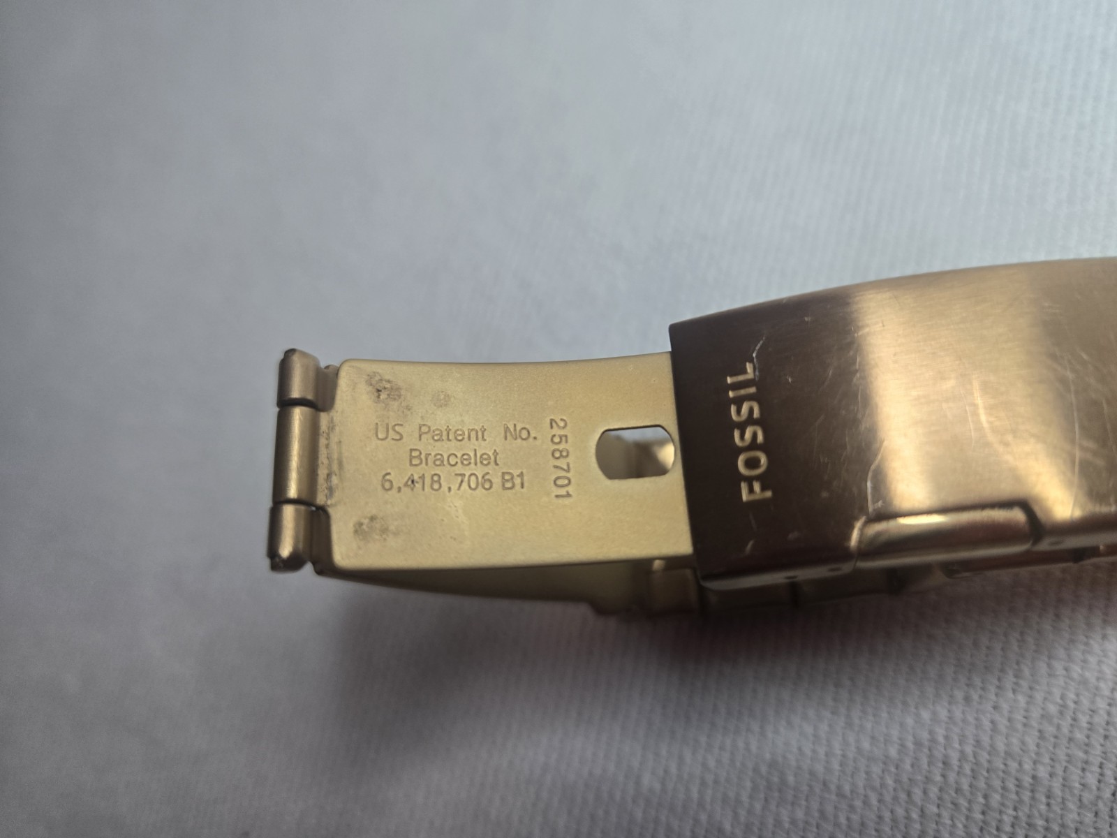 Fossil Riley Multifunction ES2811 Wrist Watch for Women NEEDS NEW BATTERY