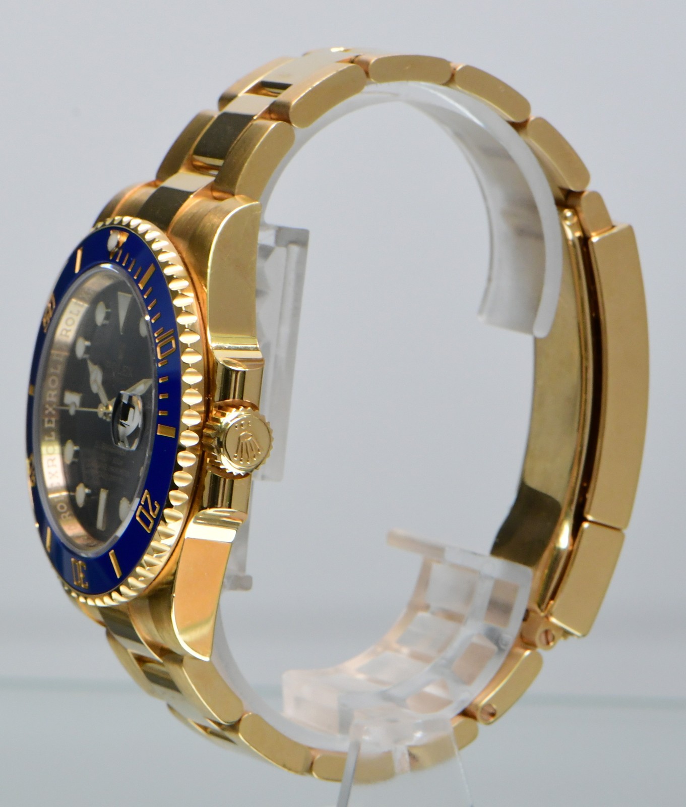 ROLEX 40mm Yellow Gold Submariner from 2019 Full Set