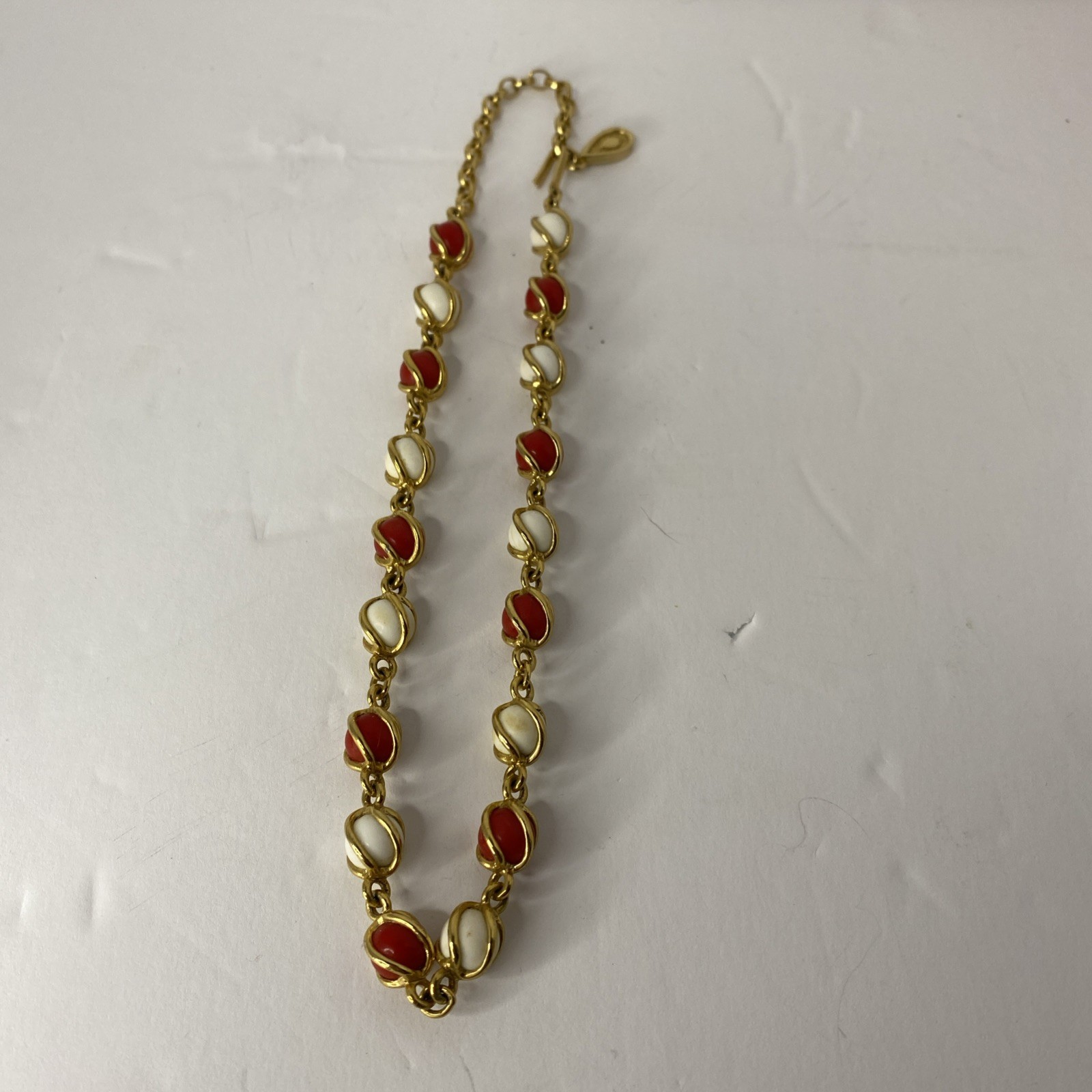 Signed Lisner Goldtone Caged Oval Bead Basket Link Necklace Mod Holiday 14”