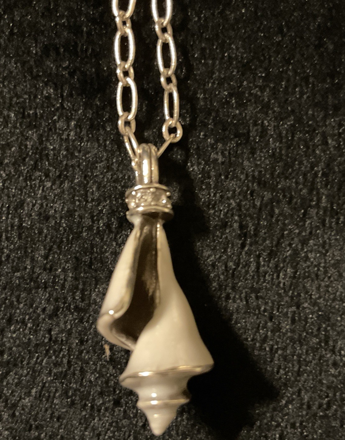 BRIGHTON NWT BEACHCOMBER WHITE ENAMEL CRYSTAL SHELL PENDANT NECKLACE RP:$78.