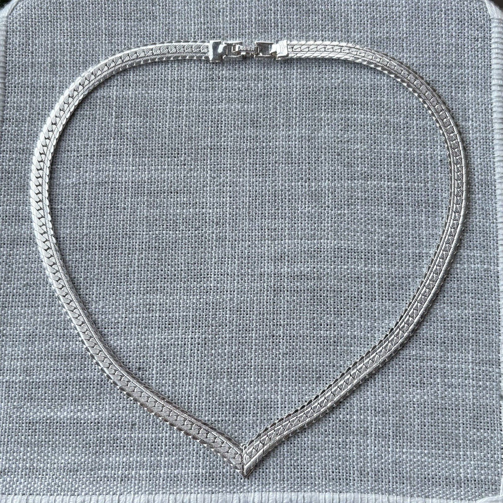 Napier Silver Tone Chevron Herringbone Collar Necklace Textured V Shape