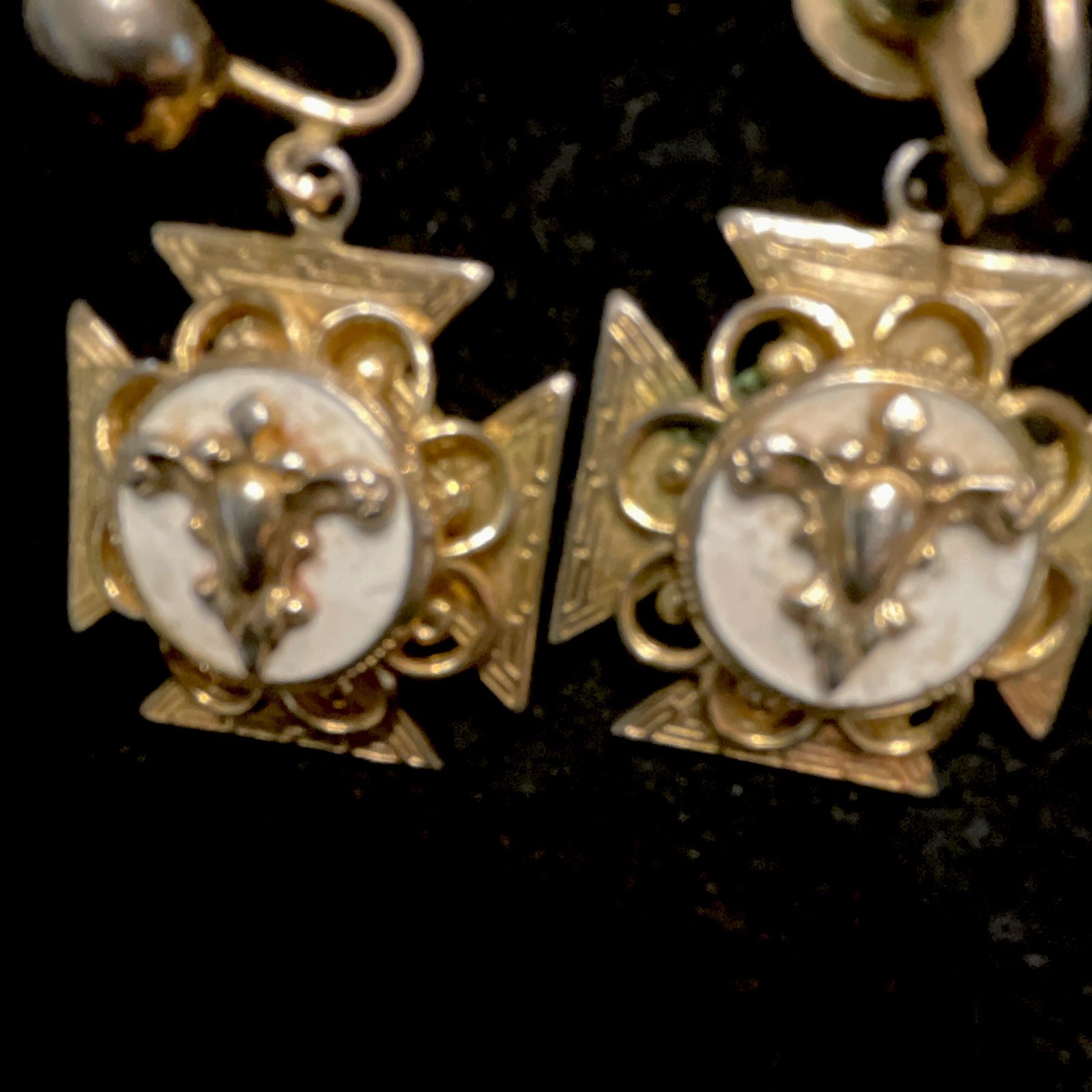 Vintage Mixed Earrings screw back Lot 6 Pcs Gold Silver Tone Metal No Stone