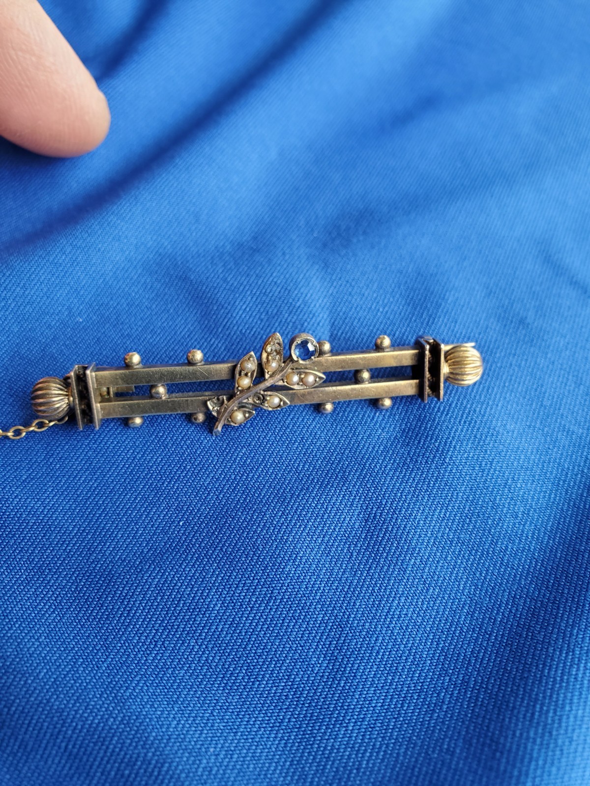 Original VICTORIAN SAPPHIRE PEARL Deco BROOCH 9K GOLD 4.2 GRAMS 2″ INCH Vintage
