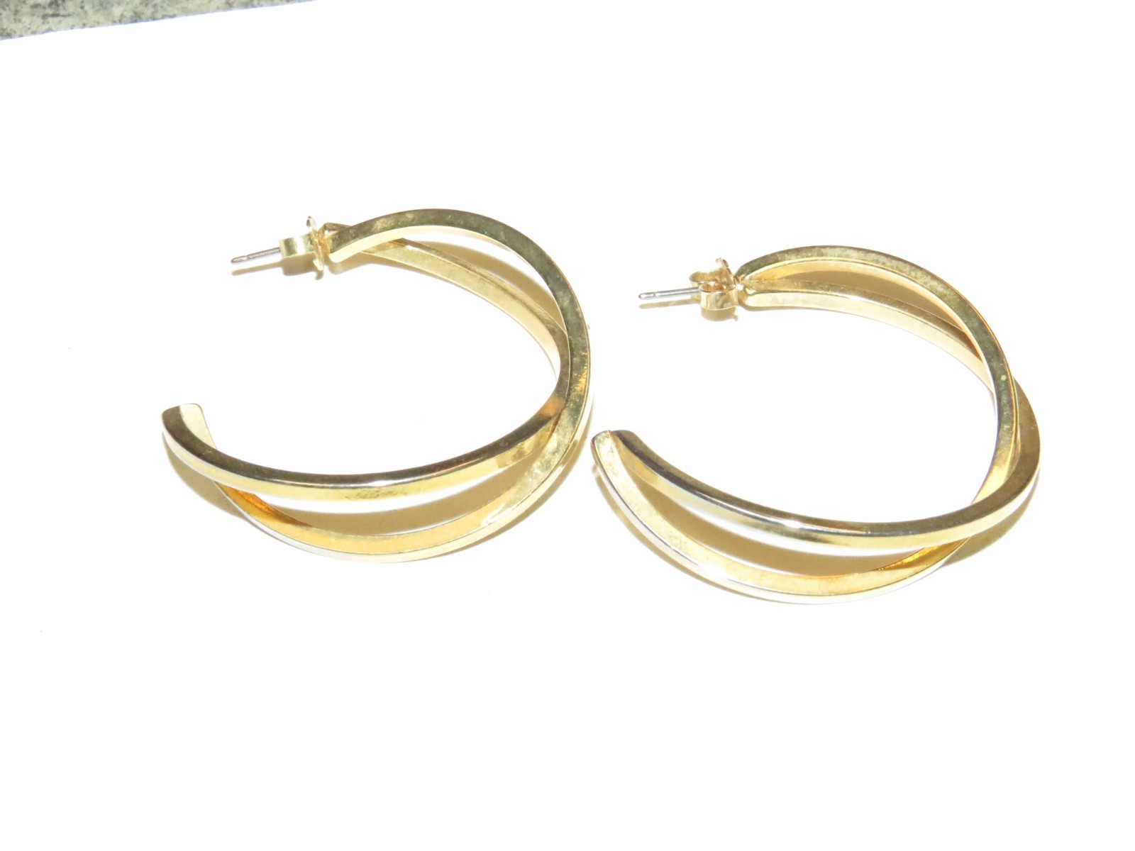 Vintage Gold Tone Metal Intertwined Hoop Dangle Drop Earrings Butterfly Closure