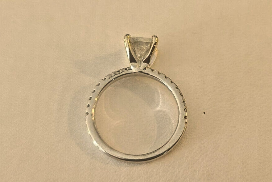 14K White Gold Diamond Ring 2.4 Grams Size 4.75
