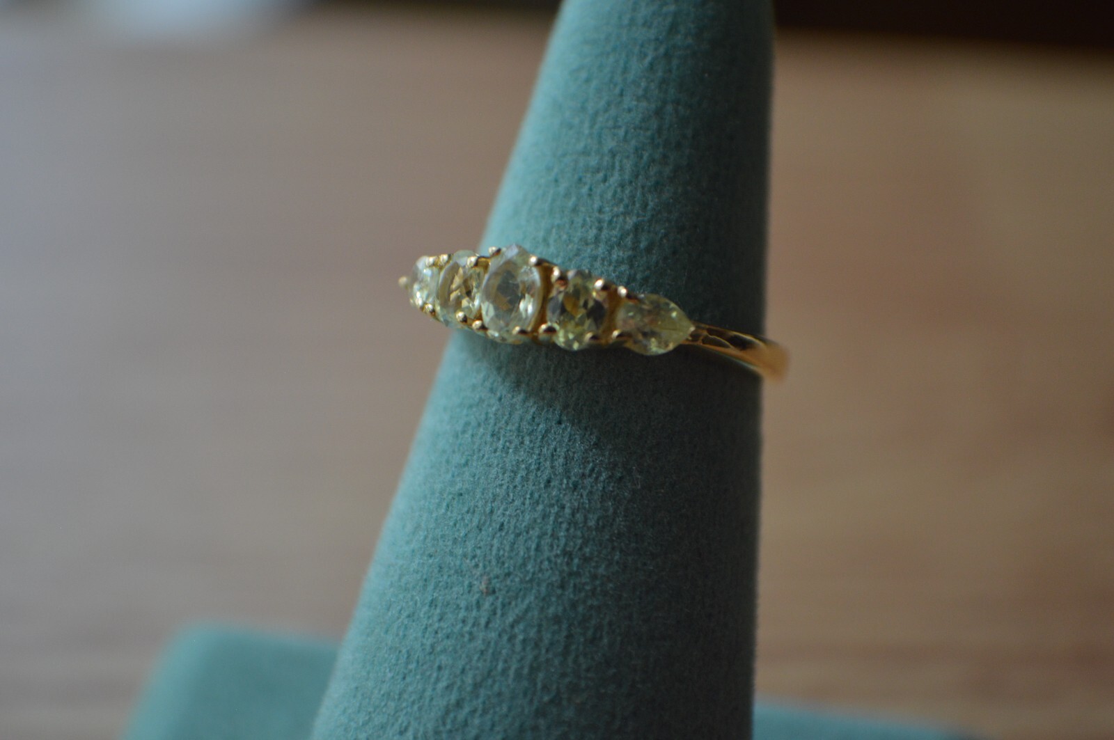1.00ct Brazilian Canary Chrysoberyl 5 Stone Ring 14K YG over Fine Silver Size 6
