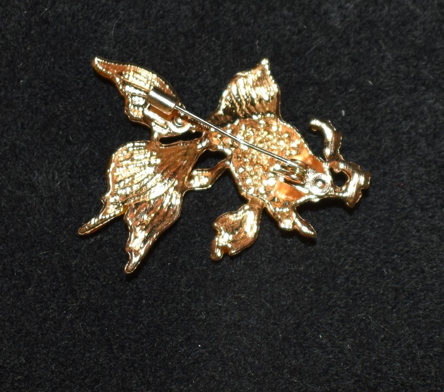 Goldfish Brooch Pin blood orange enamel & rhinestones blowing rhinestone bubbles