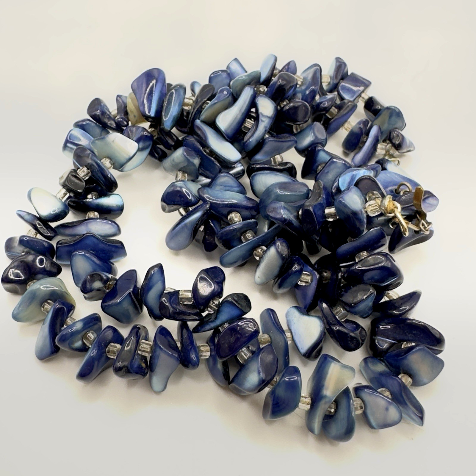 Shell Necklace Double Strand Dyed Dark to Light Blue Adjustable 14″ – 16″ BEAUTY