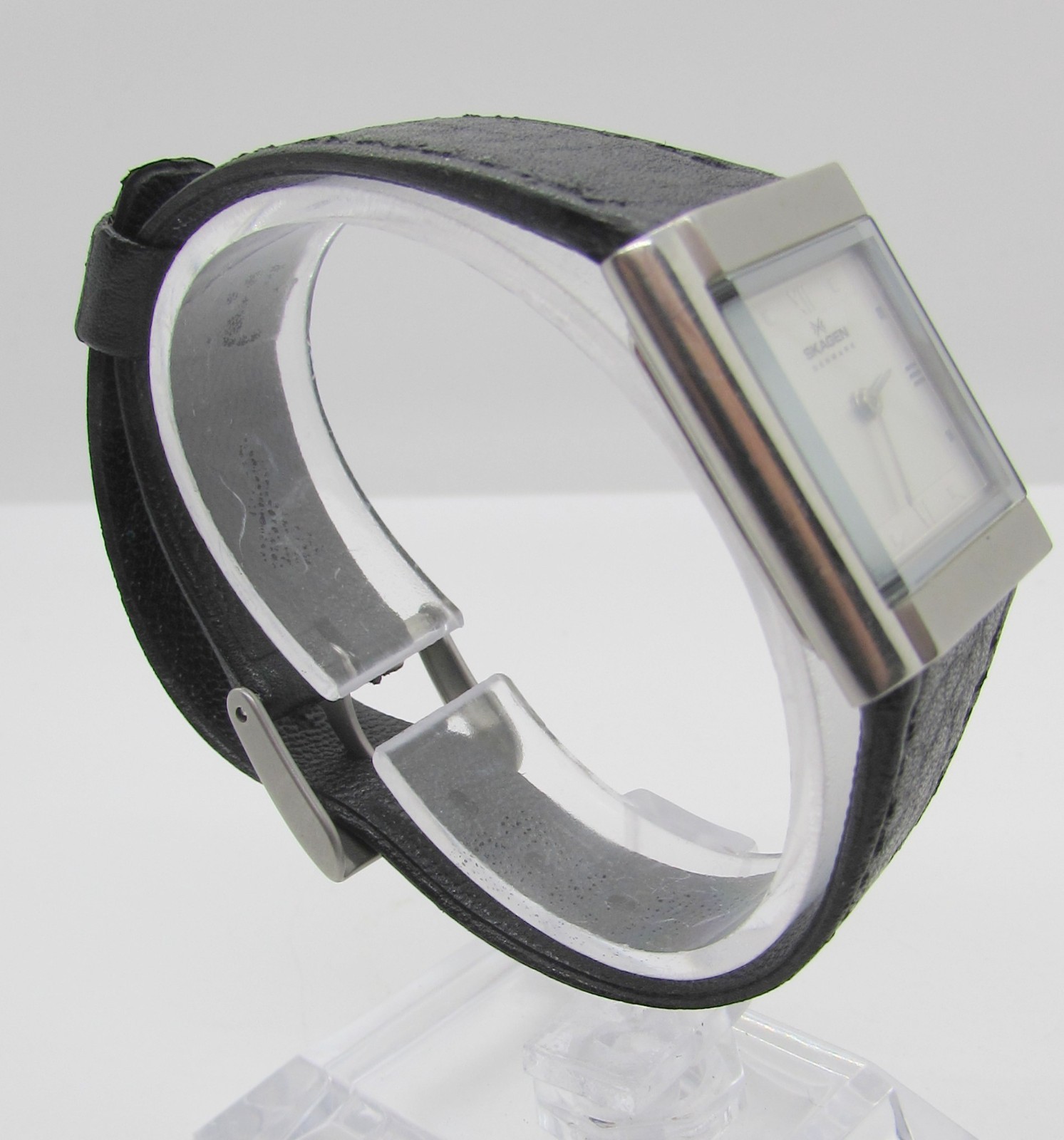 SKAGEN 173SSR STAINLESS STEEL BLACK LEATHER QUARTZ 23MM WRIST WATCH