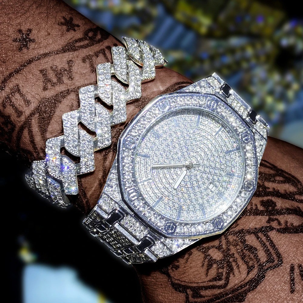 BRAND NEW 2025 Men ICED OUT MOISSANITE/DIAMOND SIMULATED Luxury Watch