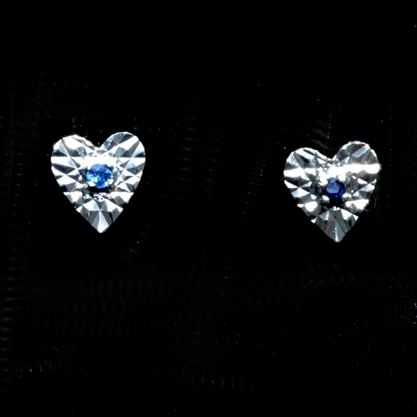 14K Solid White Gold Blue Sapphire Heart Earring, Natural Gem, Stud Push Back