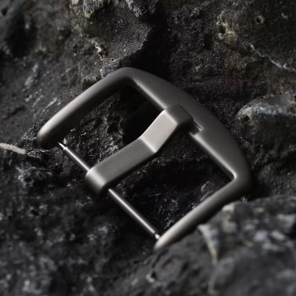 High-end Titanium Buckle 20 22 24MM Leather Rubber Watch Buckle Accessories