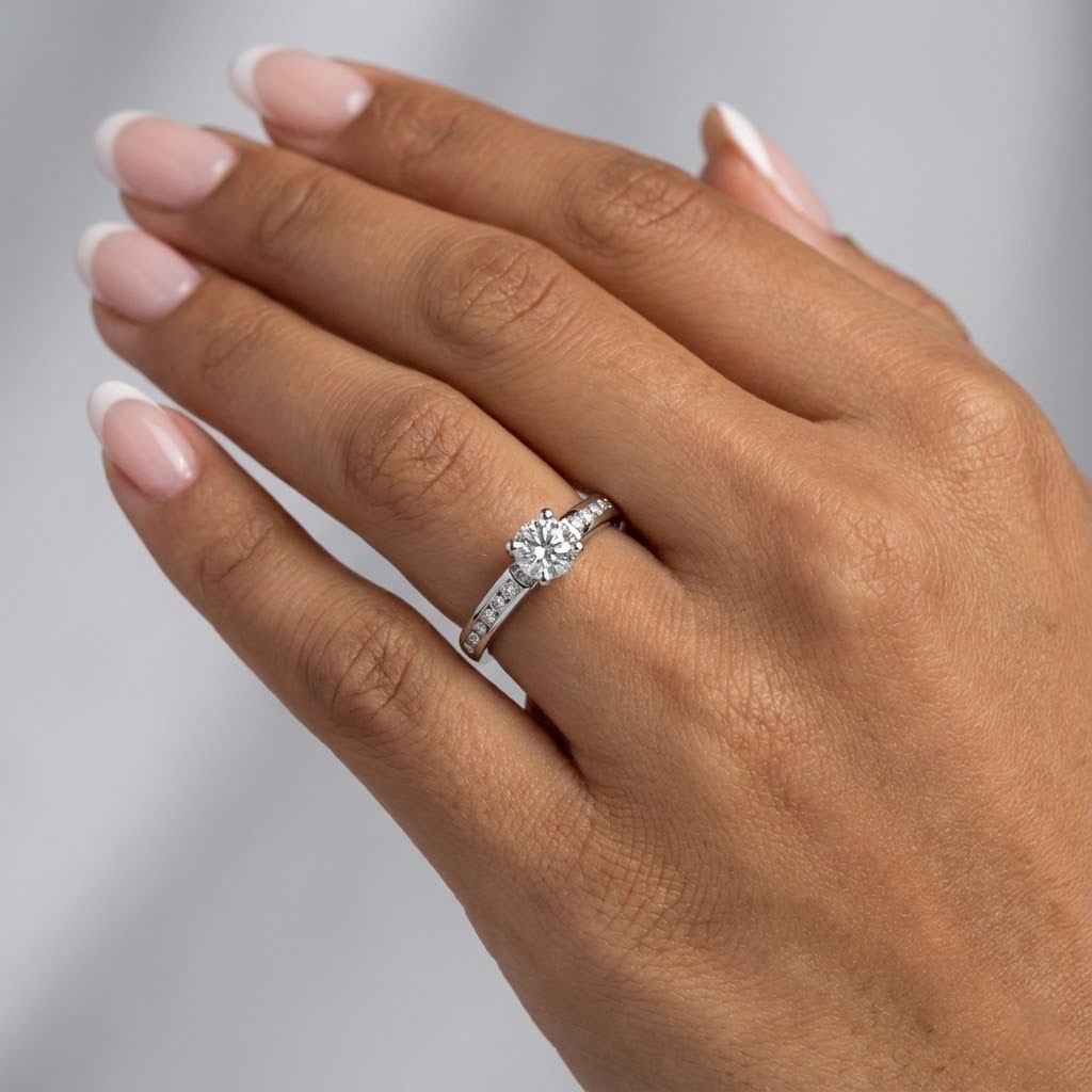 Engagement Ring 18K White Gold Classic 1.22 Carat Round Lab-Grown Diamond H VS1
