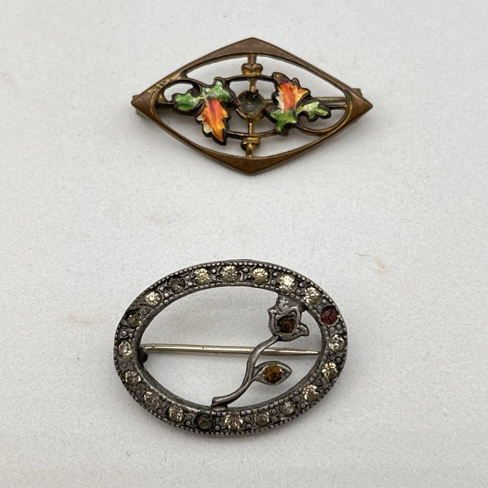 Vintage Brooch Lot 2 Enamel Leaf Brass Tone Oval Rhinestone Rose C Clasp AS IS