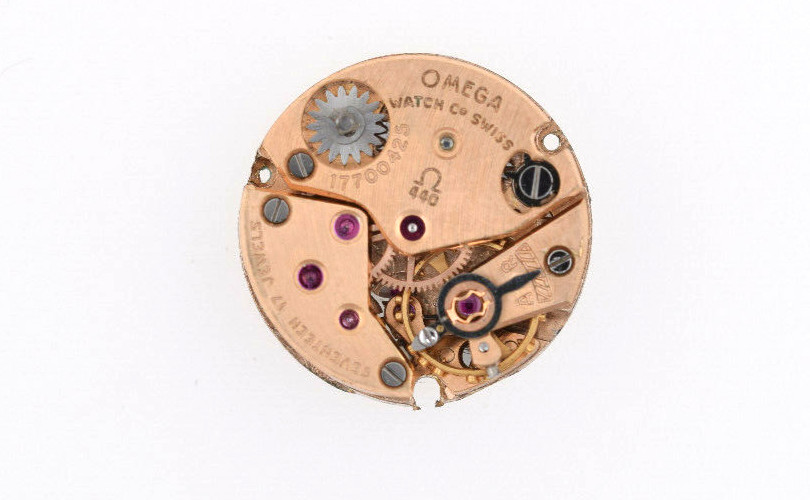 OMEGA 440 Vintage Watch Movement broken/4parts (2977)