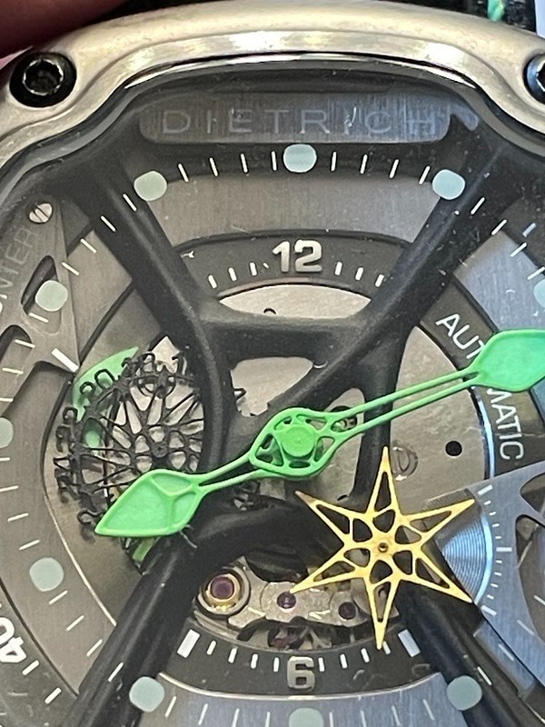 Dietrich Organic Time OT-1, automatic men’s watch green hands