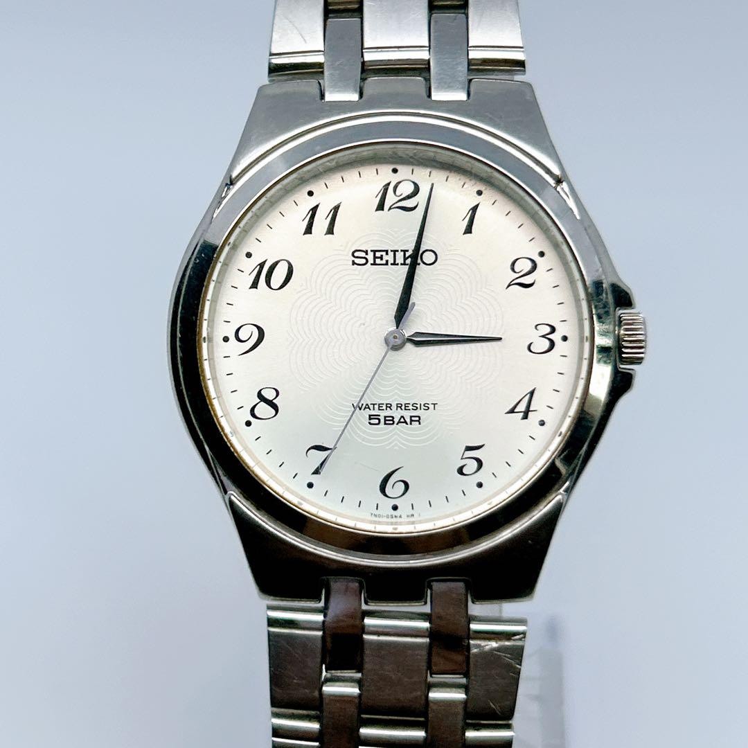 SEIKO men’s watch with guilloché dial and Arabic numerals. Brand new batter