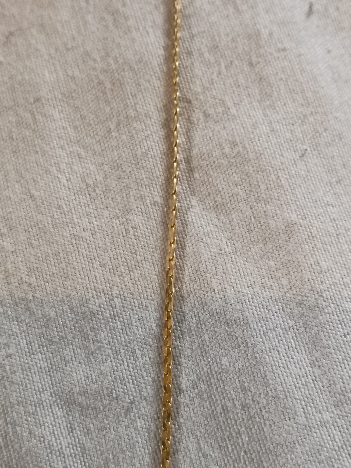 Vintage 17″ 1/20 14k Gold Filled Necklace.