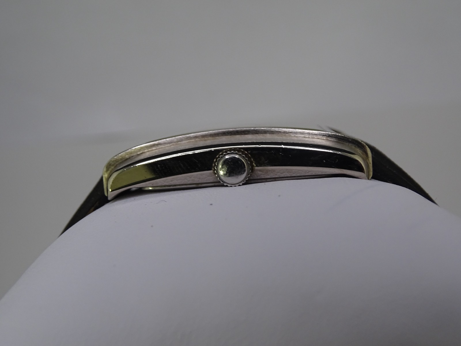 Bulova WMNS Quartz Squaew Wath C869892 (17415-Watch-MY)