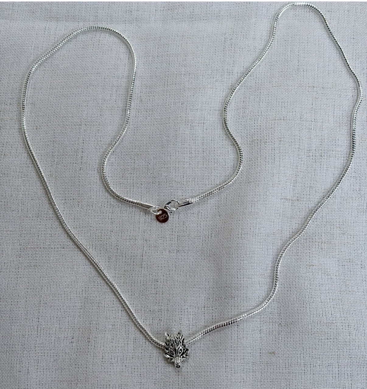 Men’/women’s 925 sterling Silver Necklace.Snake chain,wolf head pendant.29”/75cm