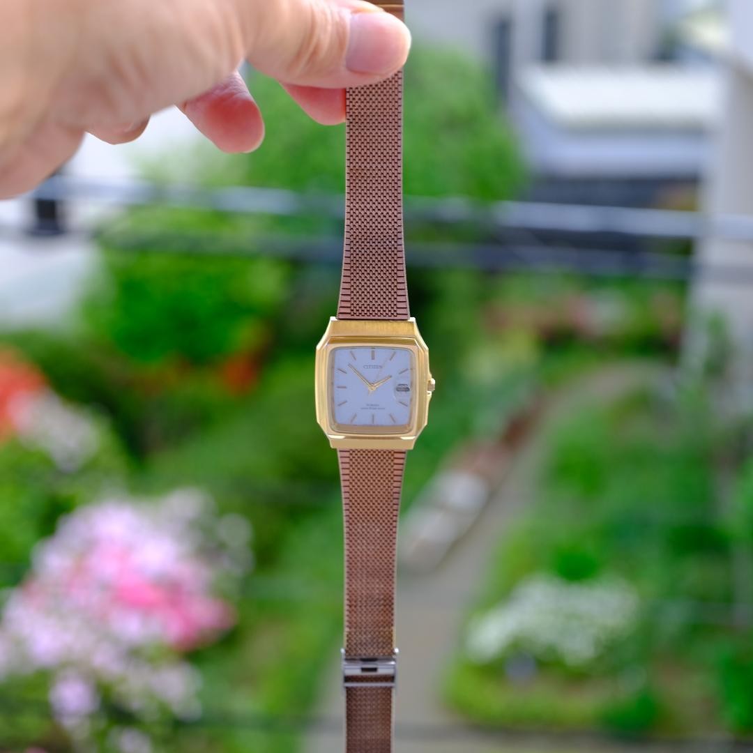 CITIZEN FORMA Gold Quartz Mesh Watch