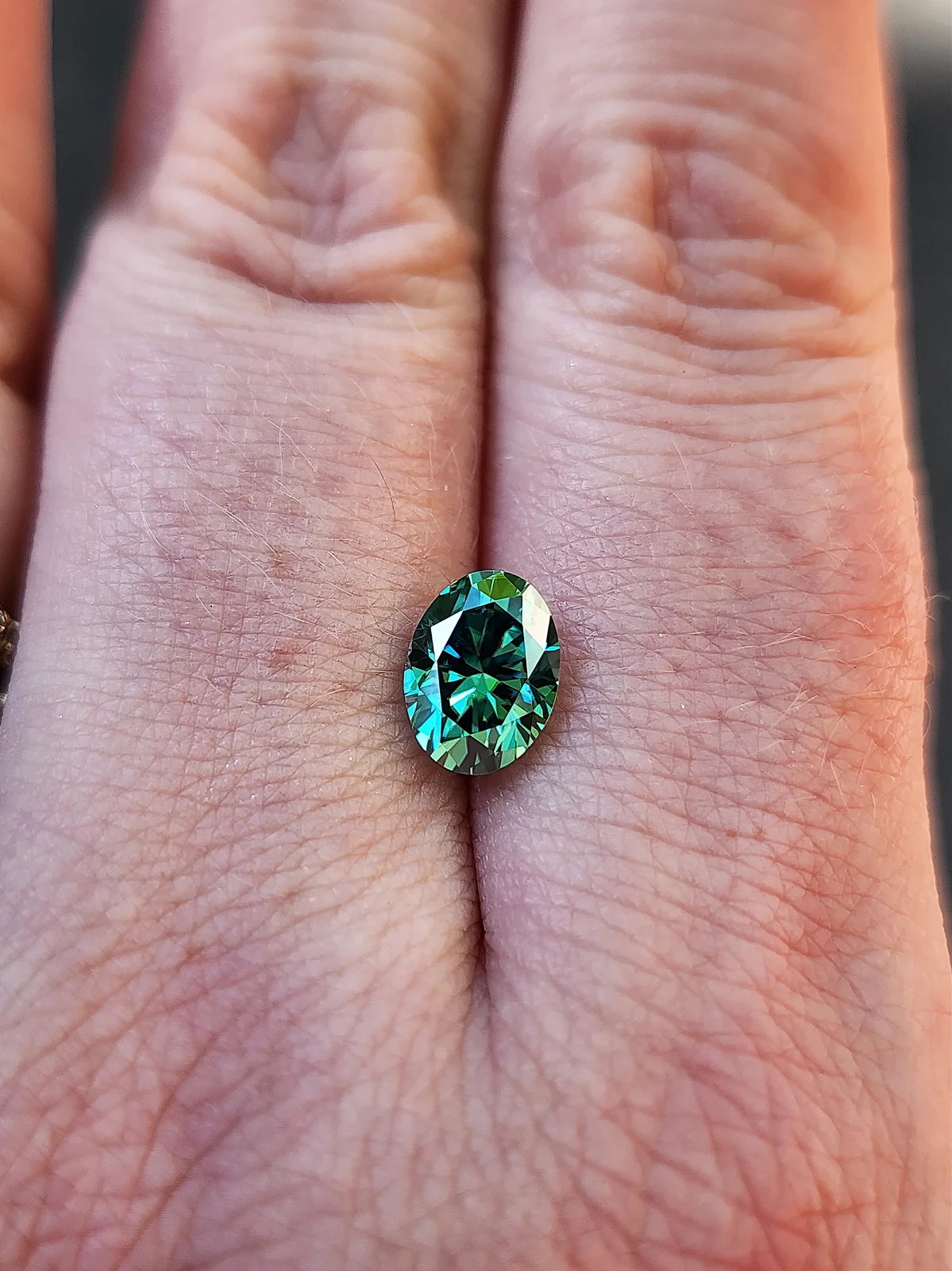 5.10 CT Natural Green Diamond 10×12 mm 1 Pcs Oval Cut VVS1 D Grade Certified.
