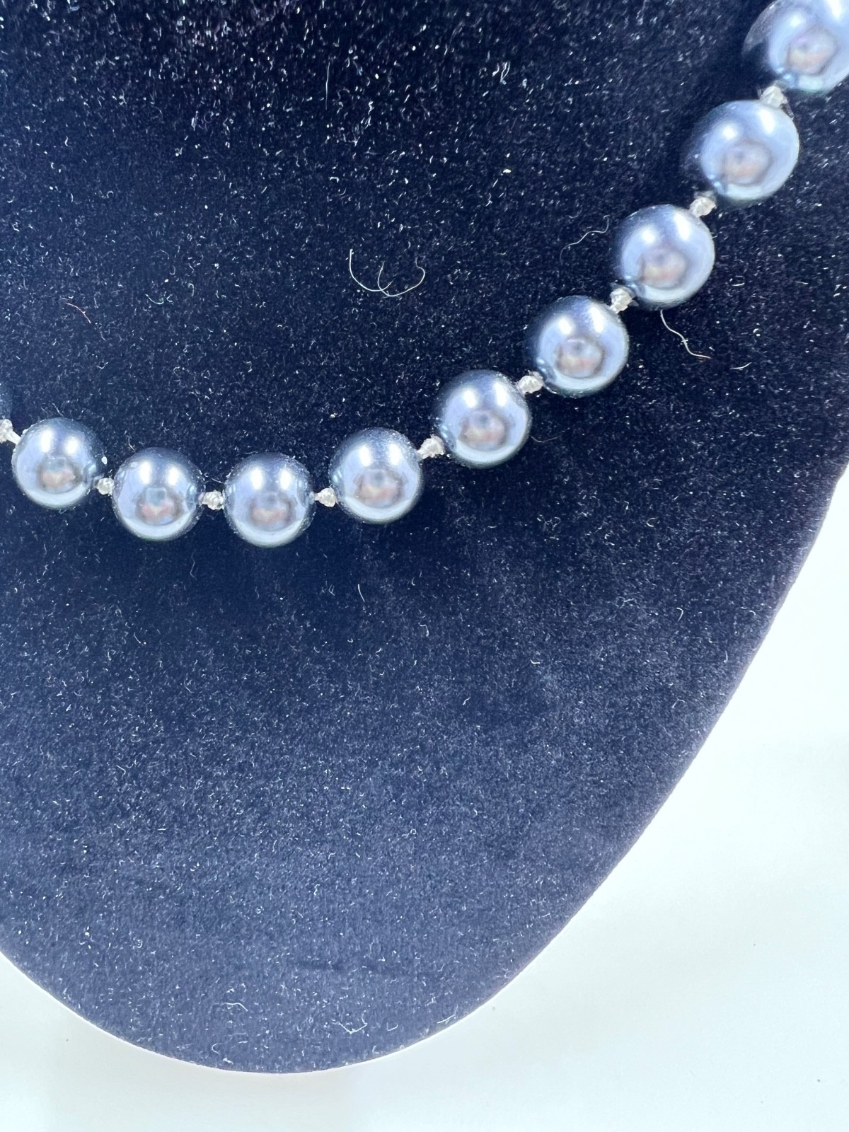 Carolee Faux Tahitian Pearl Choker Necklace – Charcoal Gray, Silver Toggle Clasp