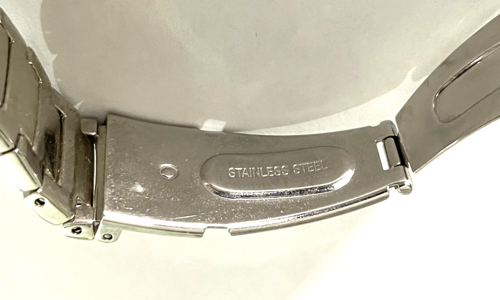 Croton Lord Harris watch 3ATM 100 feet, New Battery, Working – Wrist 6 7/8″.