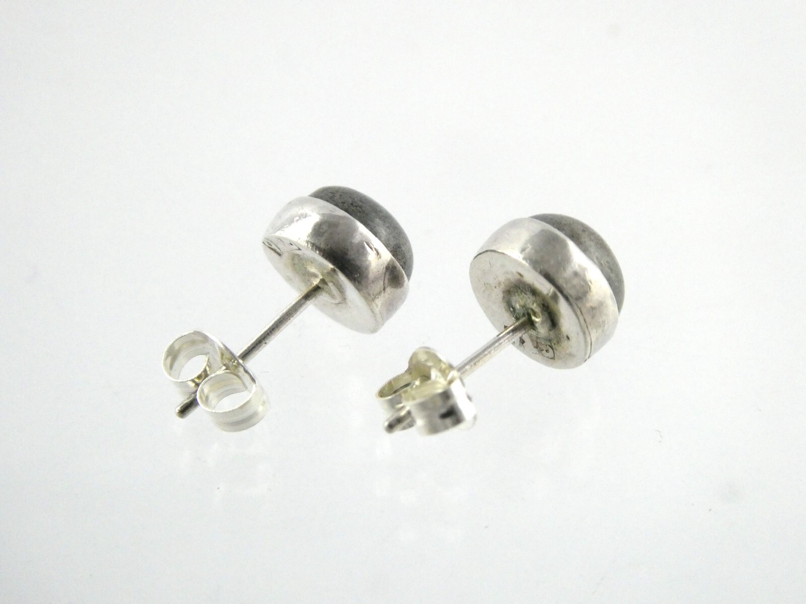 Sterling Silver Labradorite Cabochon Stud Earrings 925 7.83mm Diameter 1.7 Grams