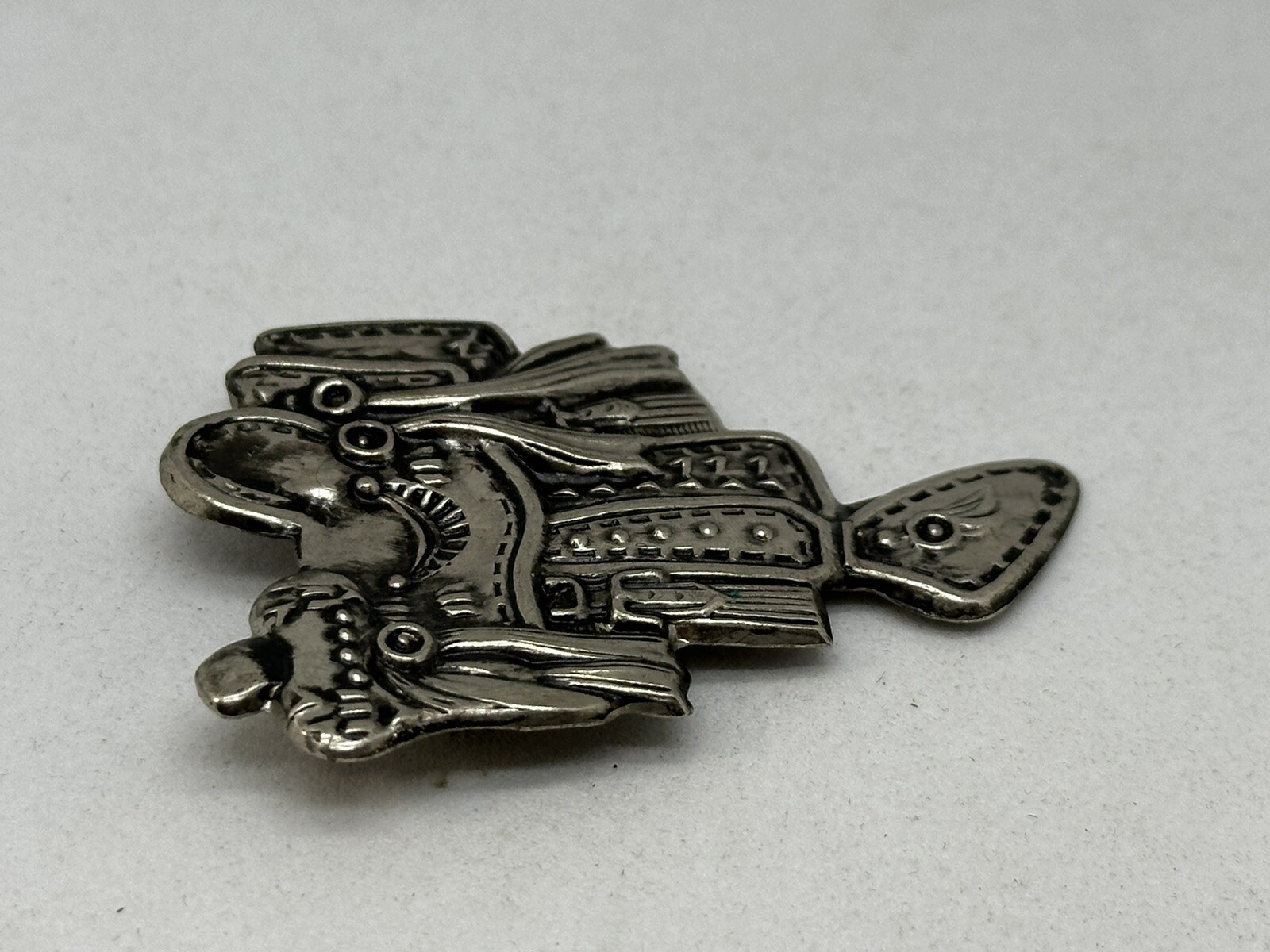 Vintage Horse Saddle Silver-Tone Brooch ~ Made in Japan ~ 2-1/8″ x 1-5/8″