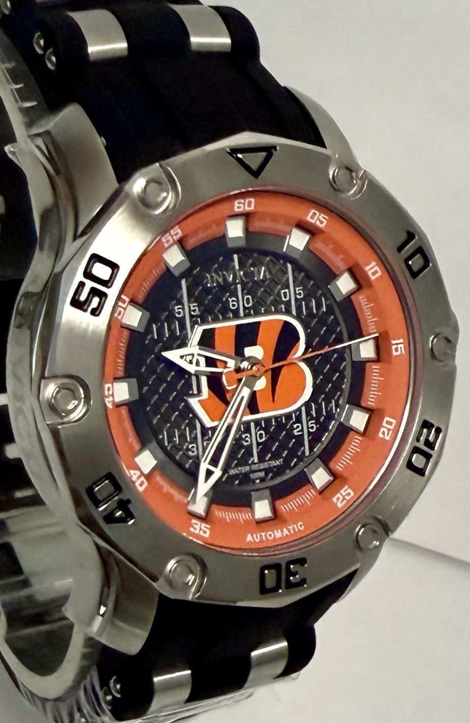 50mm & 38mm Auto His & Hers BENGALS-NFL| Black Football Field Dial Invicta Watch