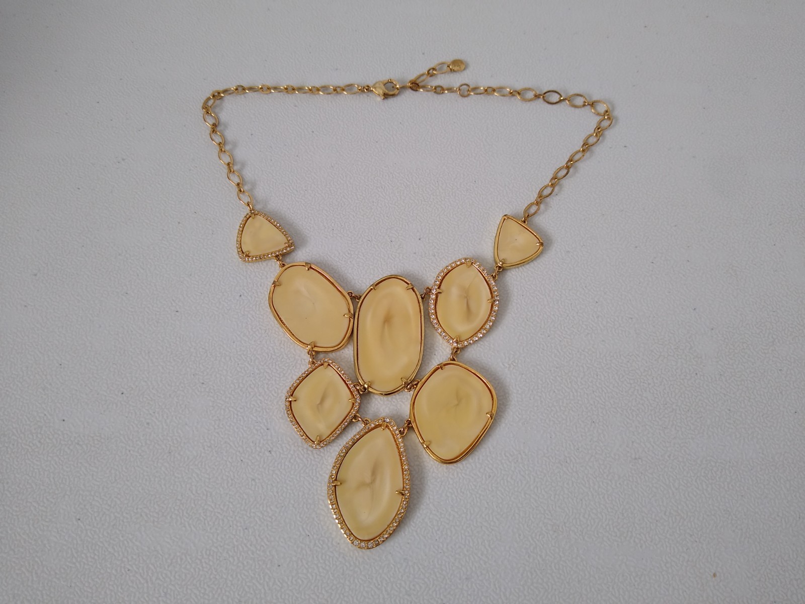 Stella Dot Necklace Fiona Bib Cream Goldtone Rhinestone Jewelry Designer Golden.