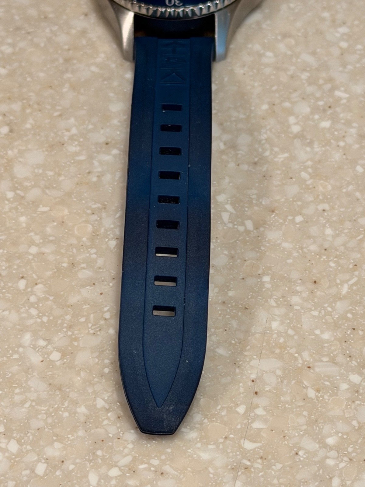 hamilyon khaki navy scuba 40mm blue rubber strap H82345341
