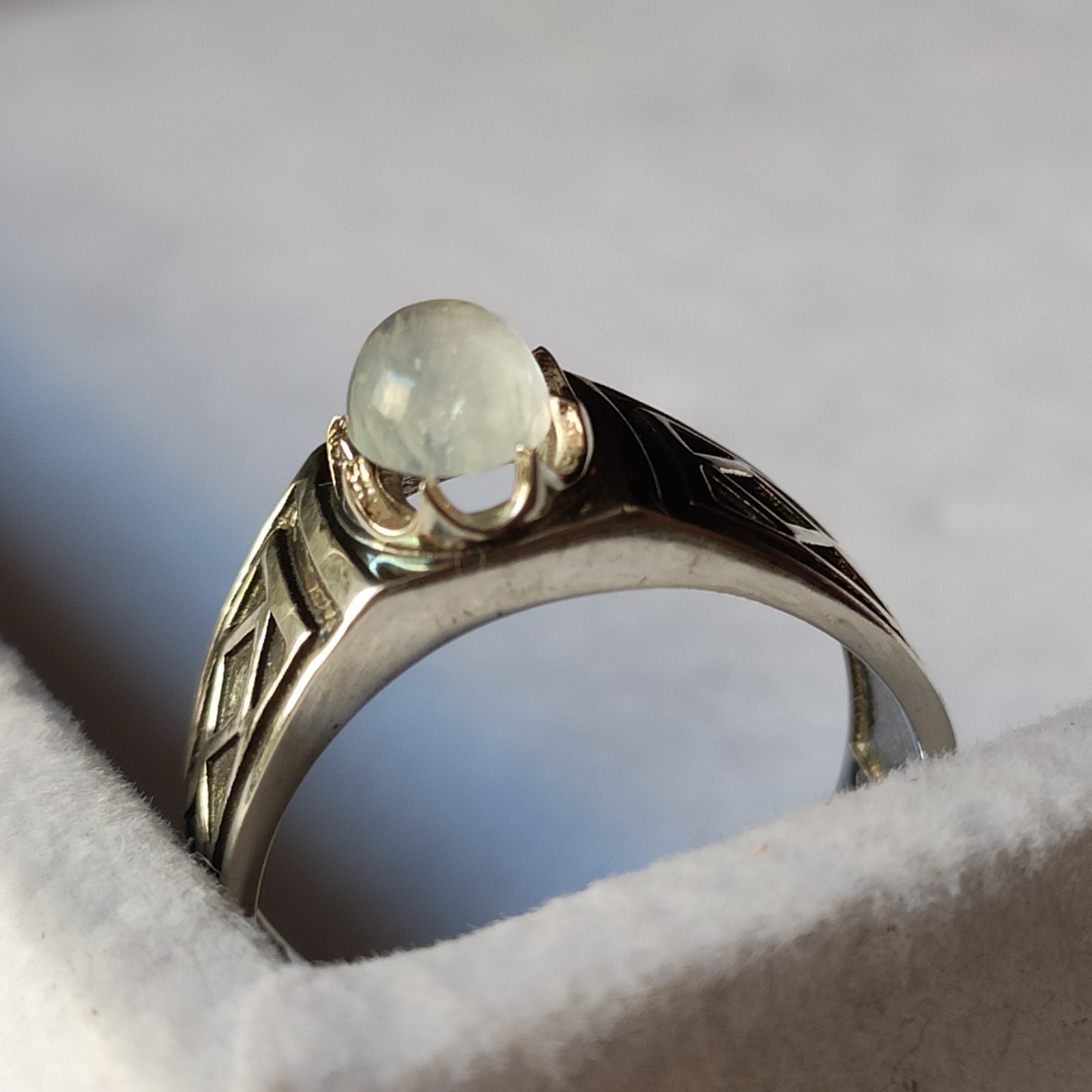 Blue Fire Rainbow 925 Sterling Silver Men’s Ring Natural Gemstone Band