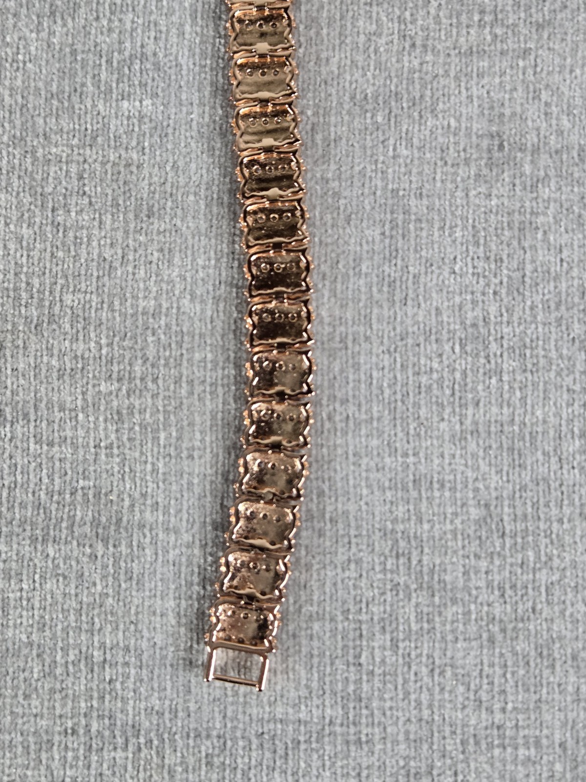 DAN BURY MINT -Shimmering 14kt rose gold-tone, elegant copper-alloy bracelet