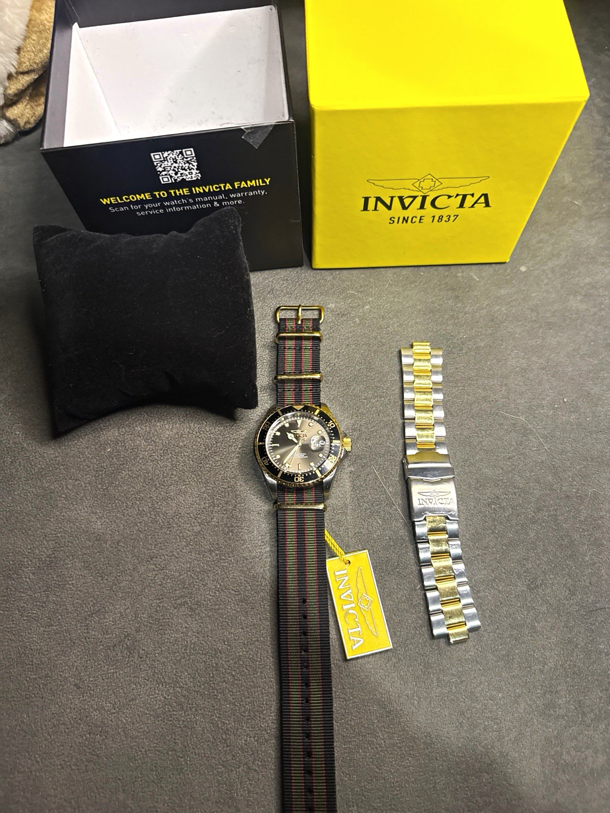 Invicta Pro Diver Men’s Quartz Watch Black Dial Date 200m w/ Box Extra Bracelet