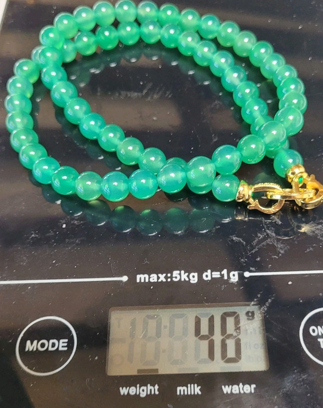 51cm Imperial Jade Green Natural Agate 8mm Bead Necklace Cubic Zirconia Clasp